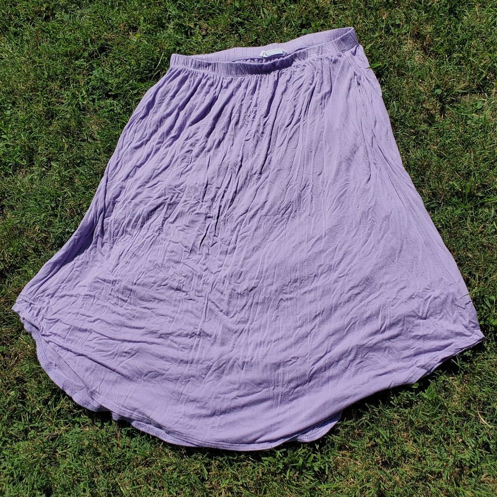 Lavender Curved Hem Midi Skirt with Pockets